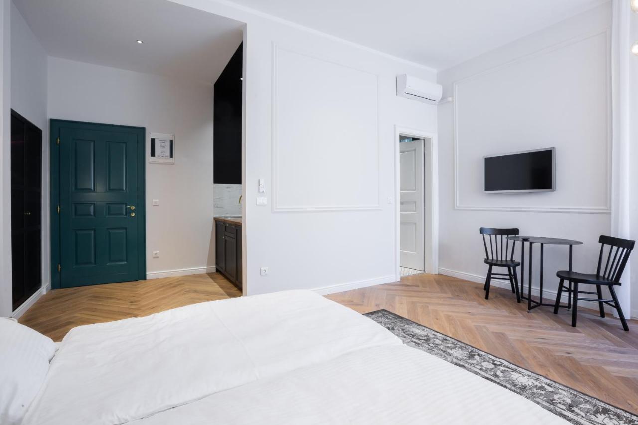 Apartman Otokar โอซีเยก ภายนอก รูปภาพ
